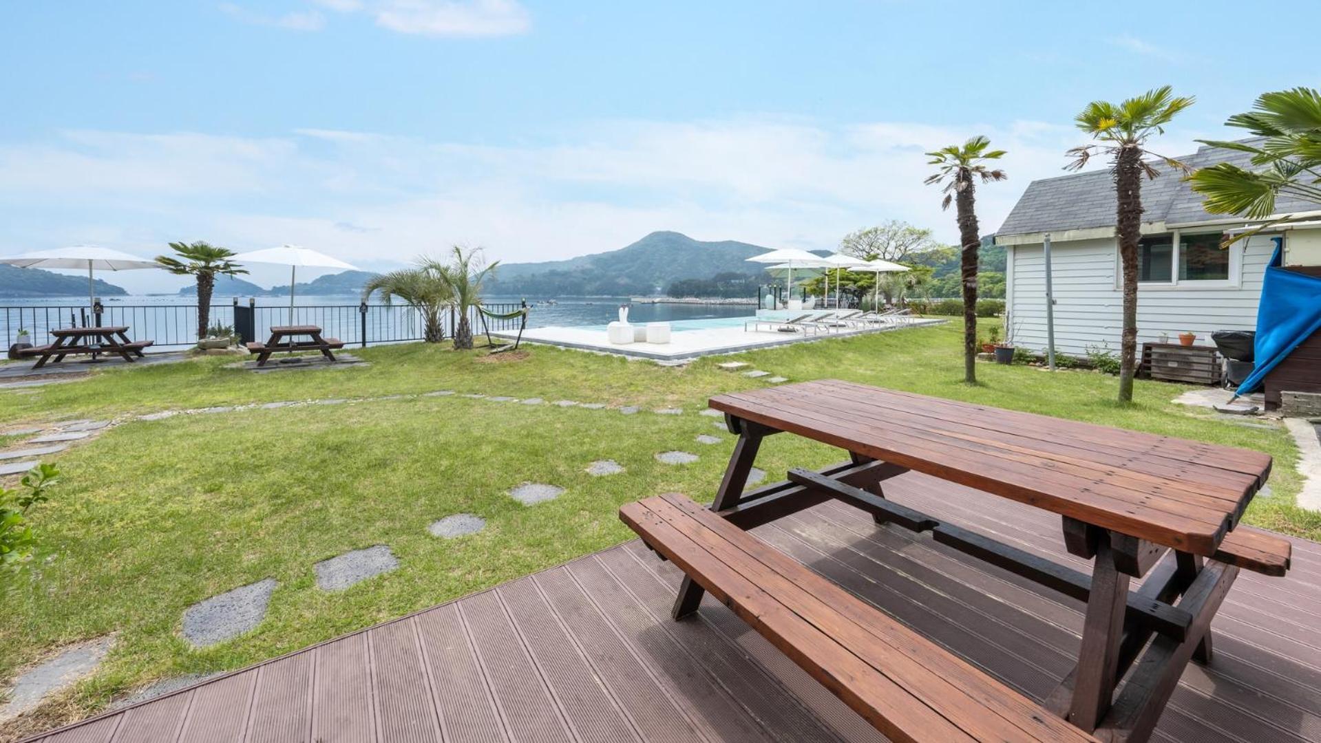 Namhae Sea Stay N Pet Pension Room photo