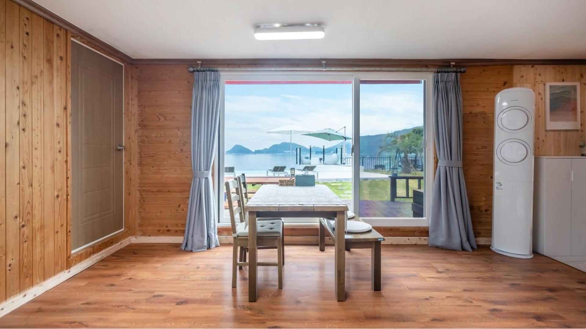 Namhae Sea Stay N Pet Pension Room photo