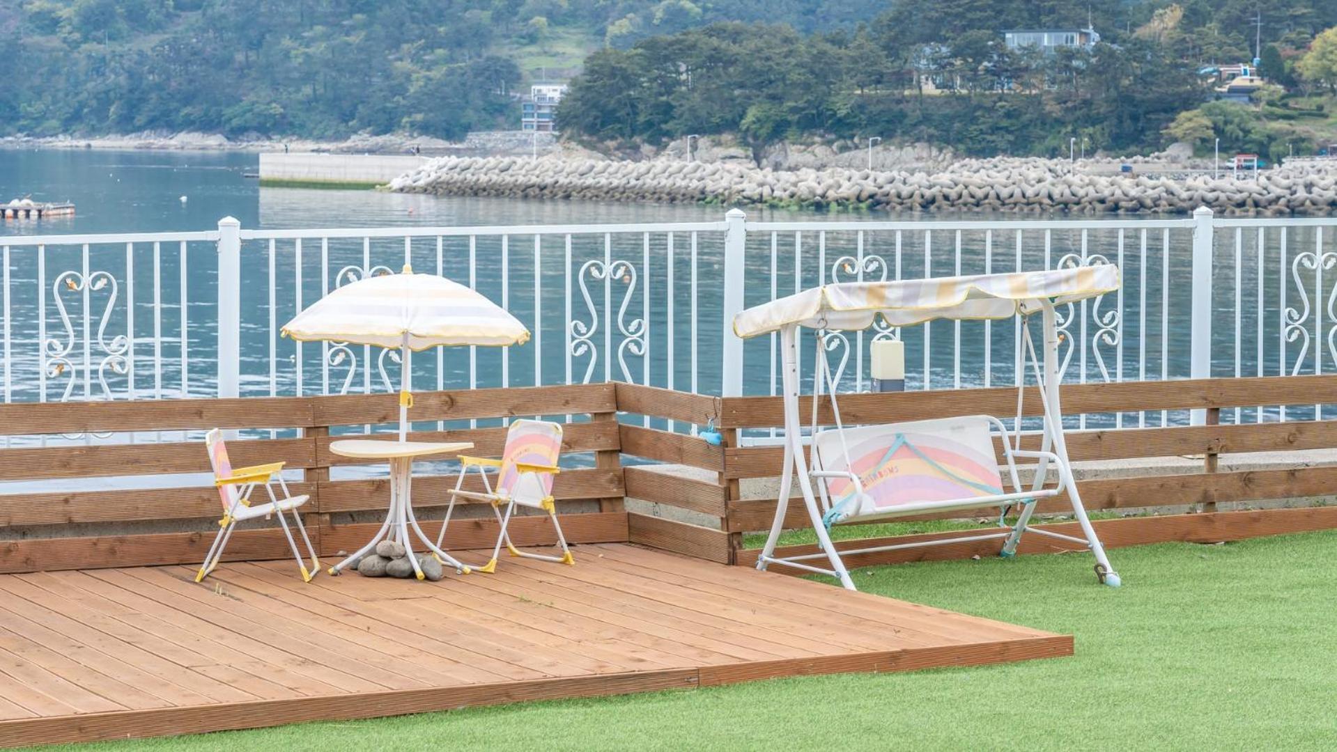 Namhae Sea Stay N Pet Pension Exterior photo