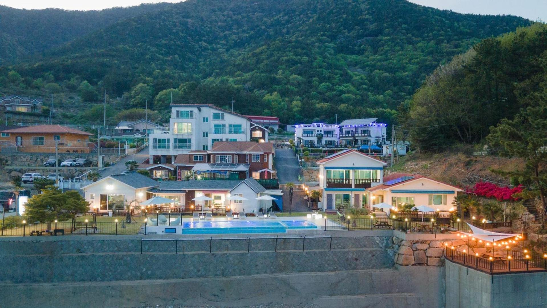 Namhae Sea Stay N Pet Pension Exterior photo