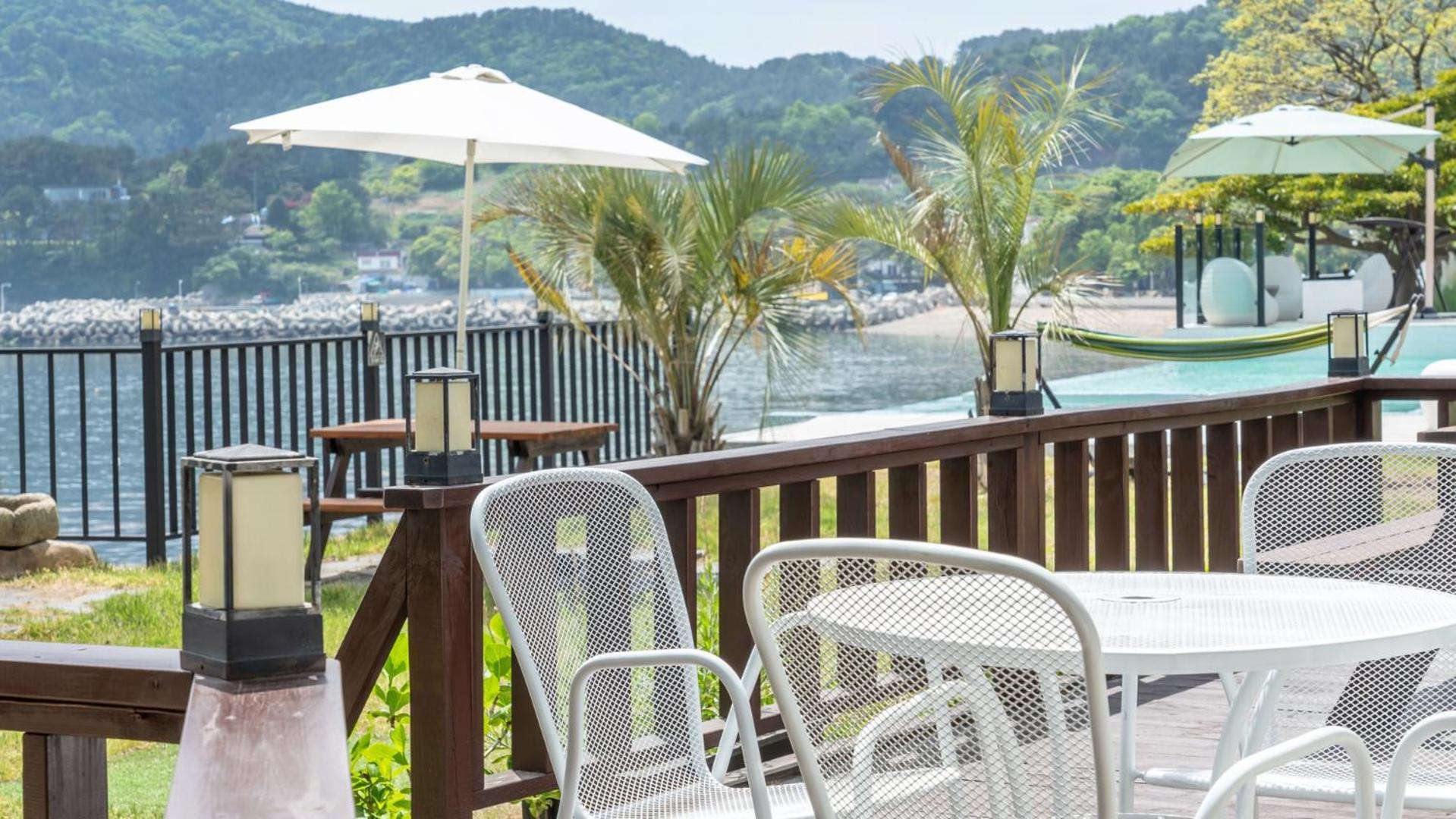 Namhae Sea Stay N Pet Pension Room photo