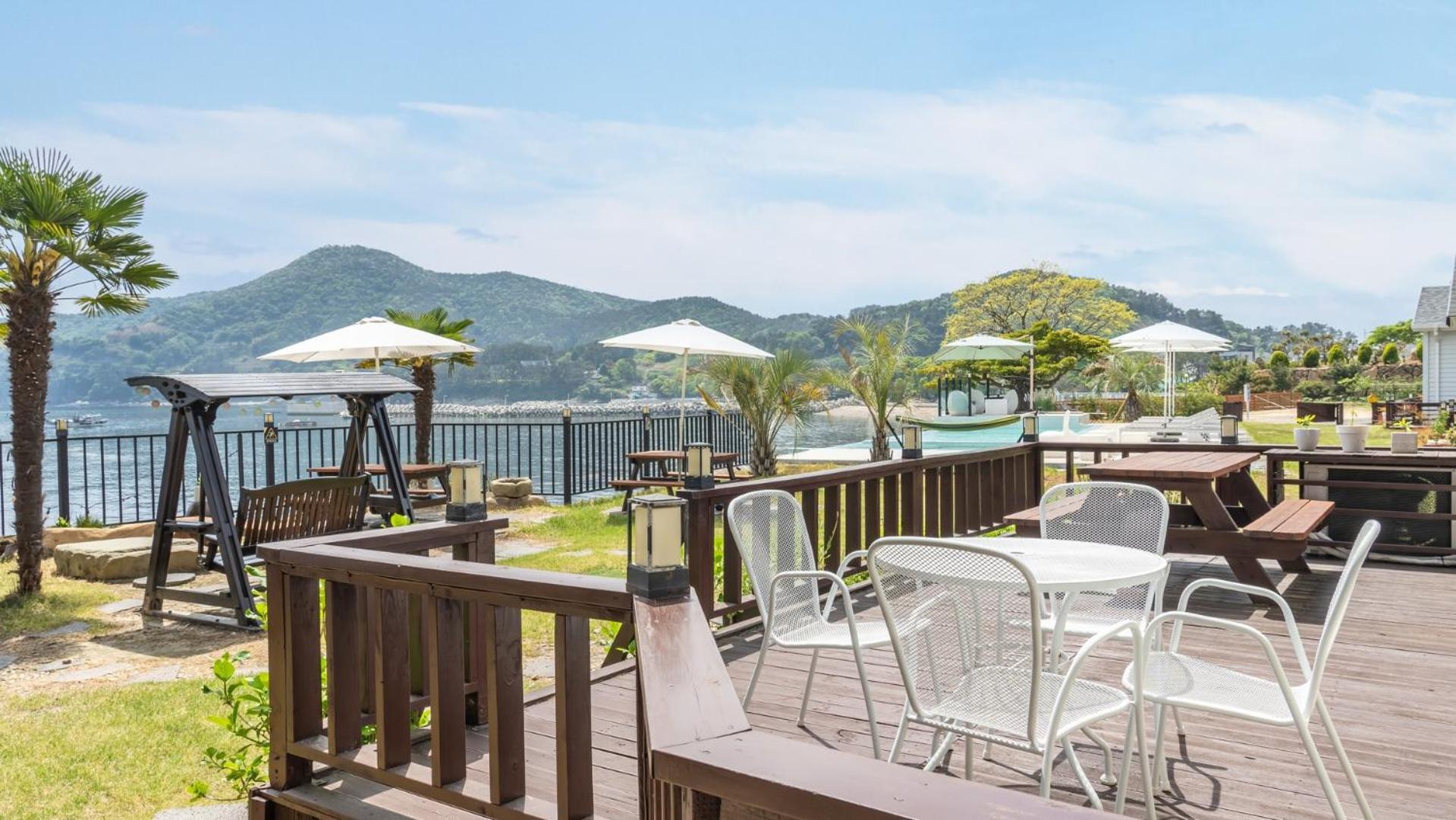 Namhae Sea Stay N Pet Pension Room photo